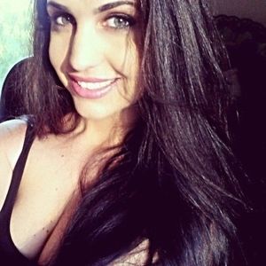 Meet your Posher, Llani